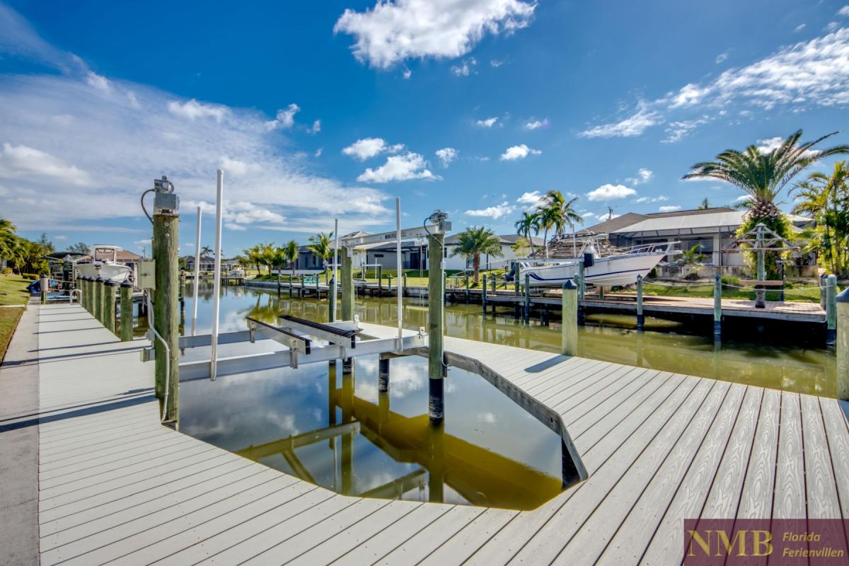 Ferienhaus-Cape-Coral-Sanisbar Breeze_82-Dock-Boat-Lift